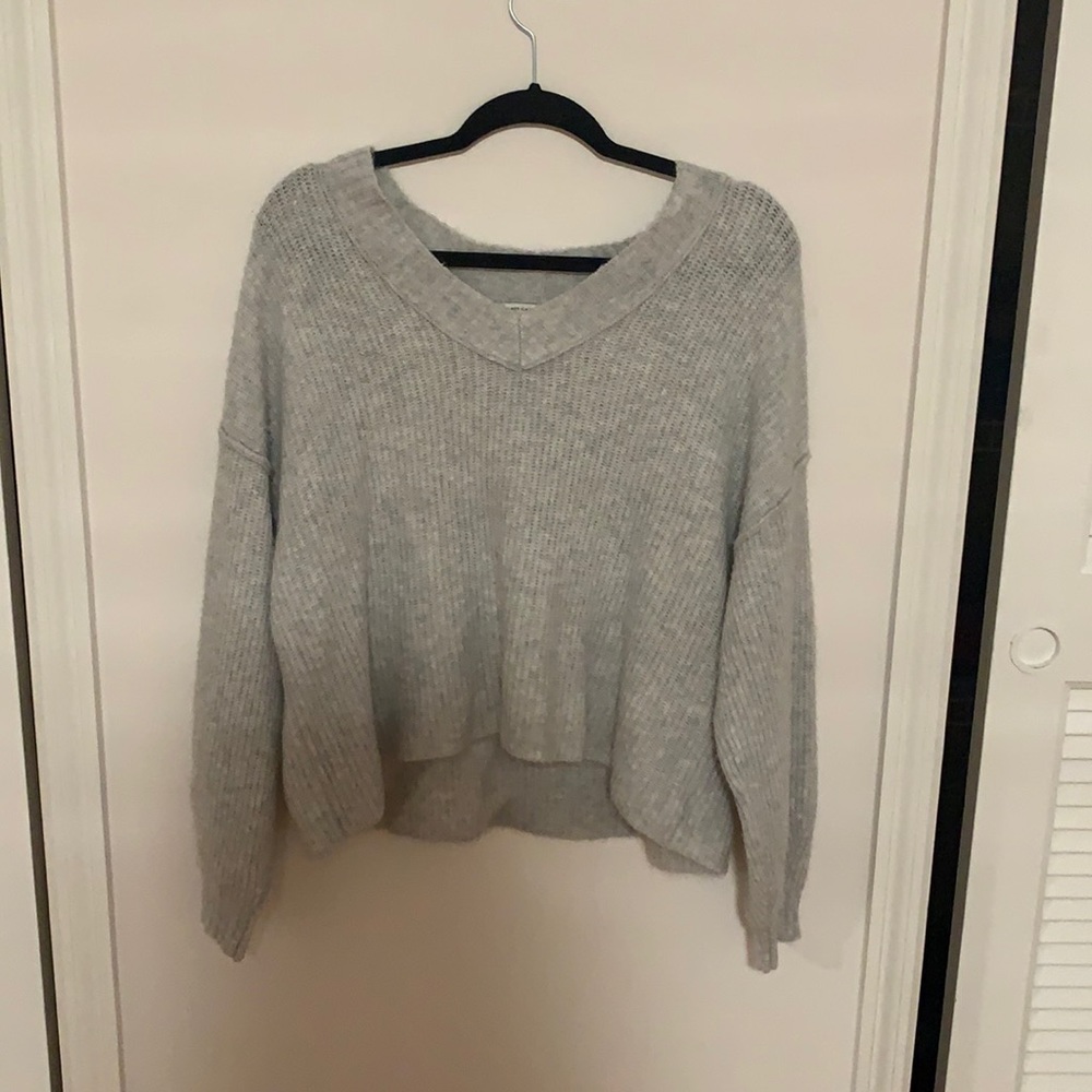 American eagle gray sweater size small